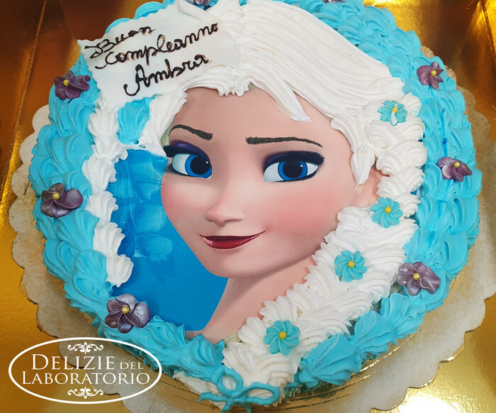 Torta Frozen con Panna per il Compleanno di Ambra