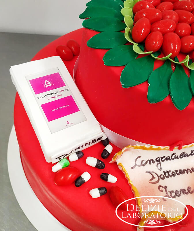 Torta Per Laurea Milano Auguri Alla Dottoressa Irene 03