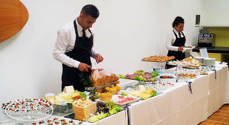 Servizio catering a Pero: affidati a Delizie del Laboratorio