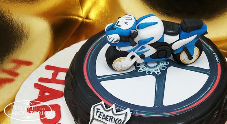 Torta con moto: il cake design di Delizie del Laboratorio